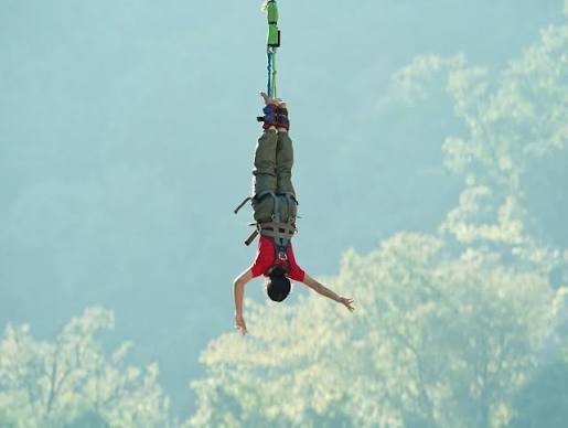 Bungee Jumping